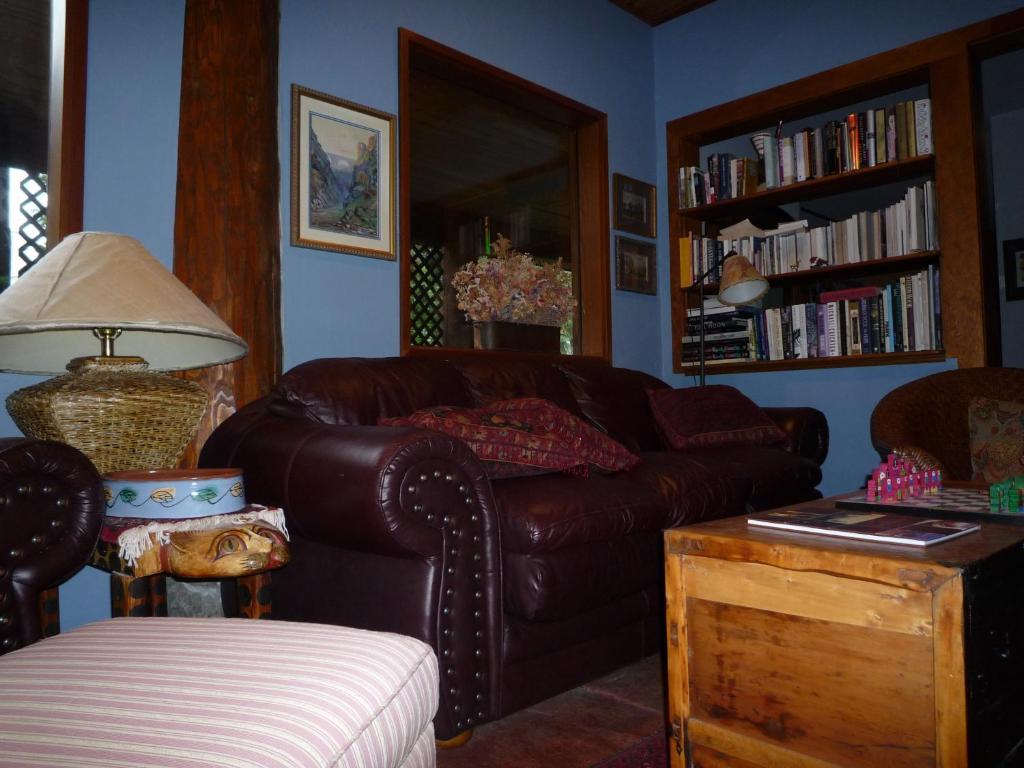 Inn At Clifftop Lane Bed And Breakfast Whistler Exterior foto