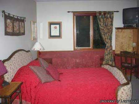 Inn At Clifftop Lane Bed And Breakfast Whistler Exterior foto